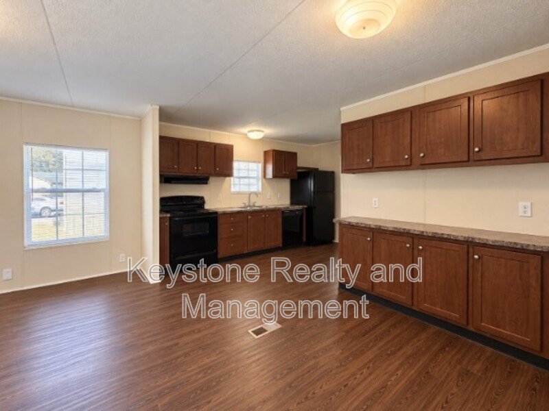 910 Gabby Lane property image