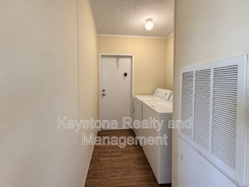 910 Gabby Lane property image
