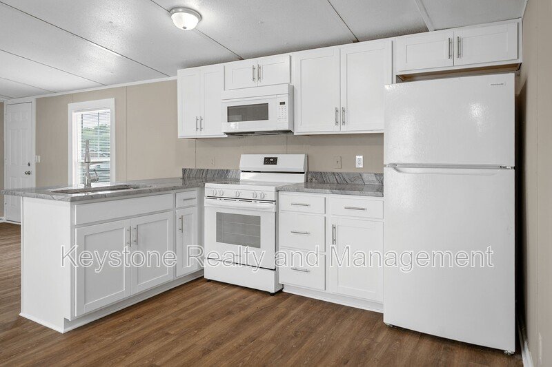 2740 Ann Drive Unit B property image