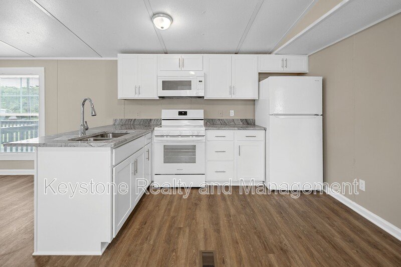 2740 Ann Drive Unit B property image