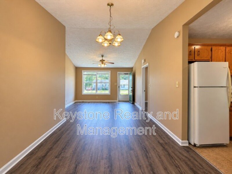 665 Artic Avenue property image