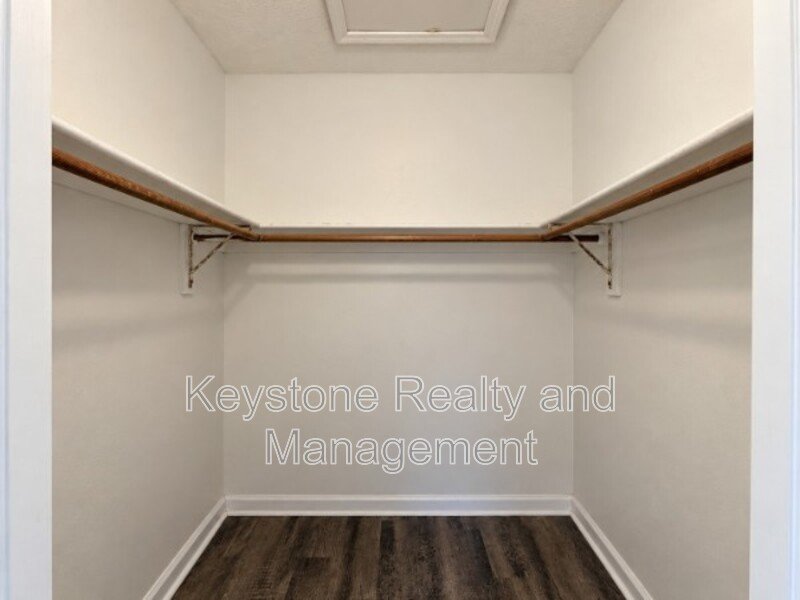665 Artic Avenue property image