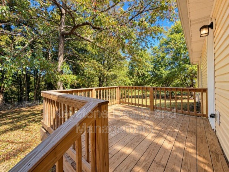 665 Artic Avenue property image
