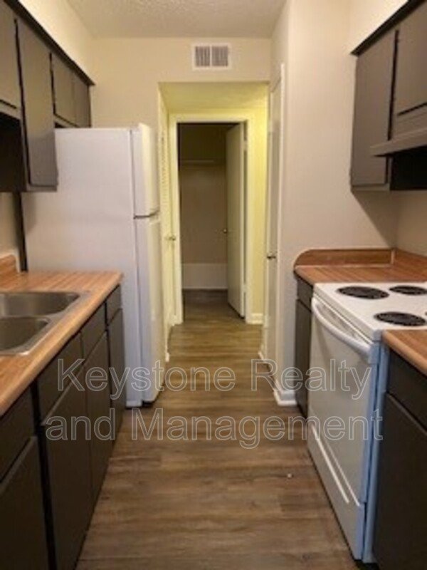 225 Clara Drive Unit 3F property image