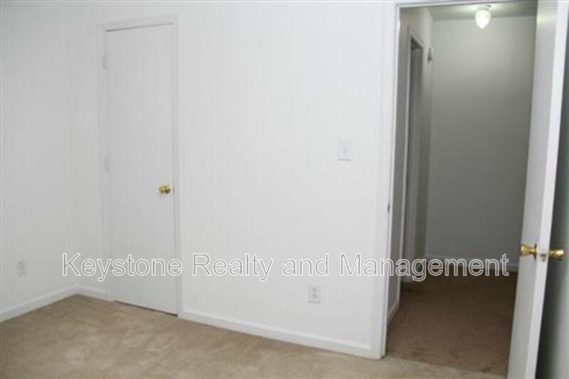 1375 Thompsonville Ln Unit 1A property image