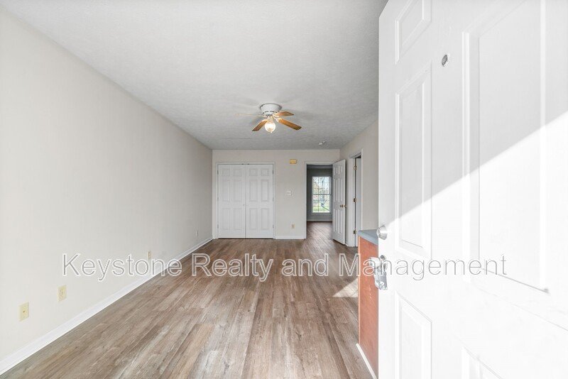 280 Thompsonville Lane Unit C property image