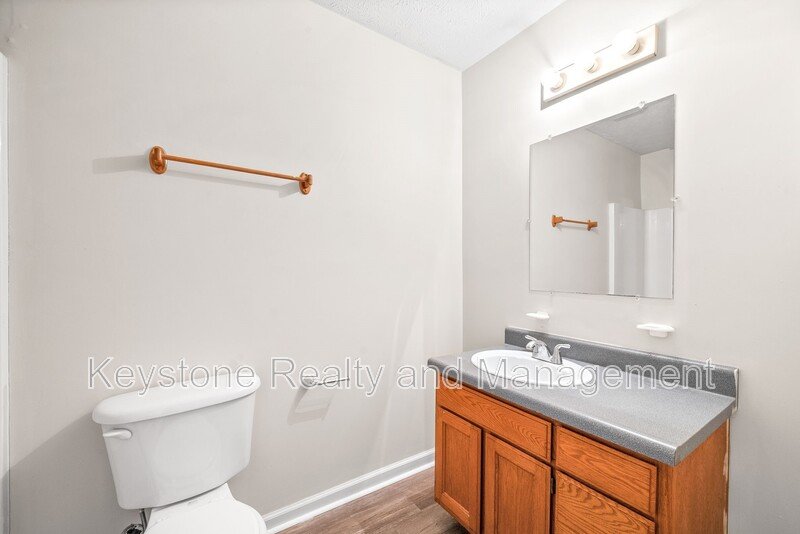 280 Thompsonville Lane Unit C property image