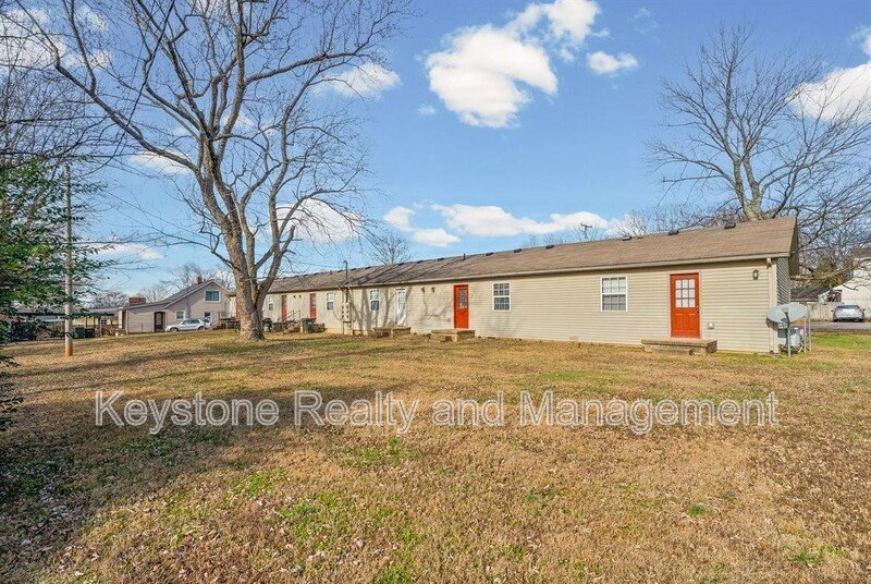 2604 Kenwood Drive property image