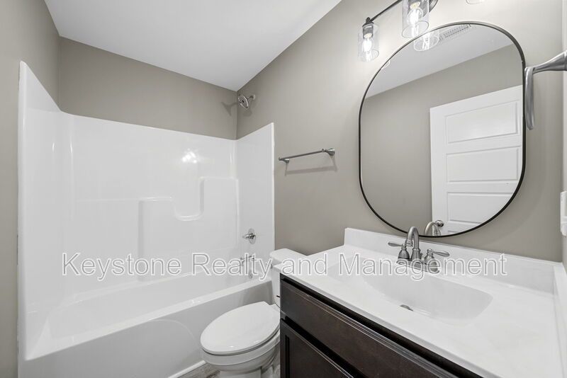 115 Holley Unit B property image