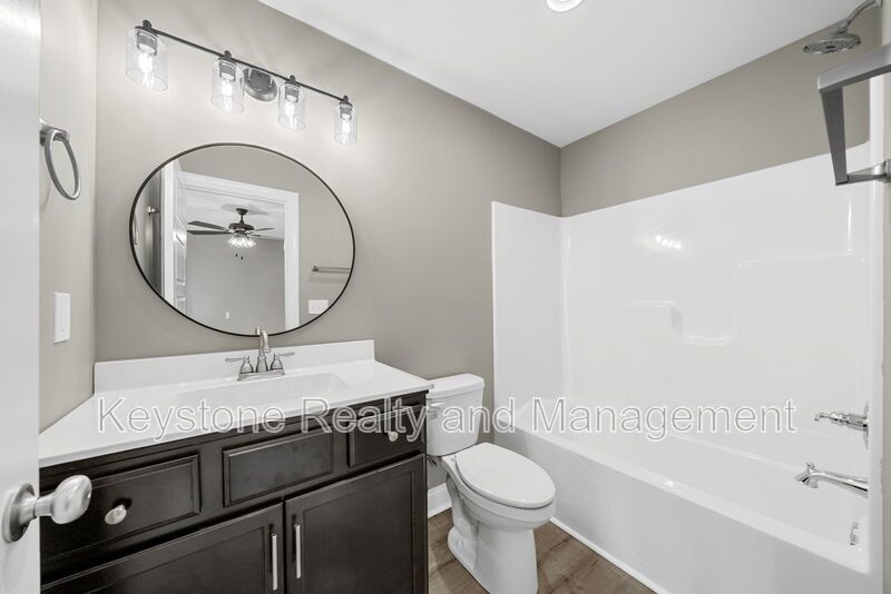 115 Holley Unit B property image