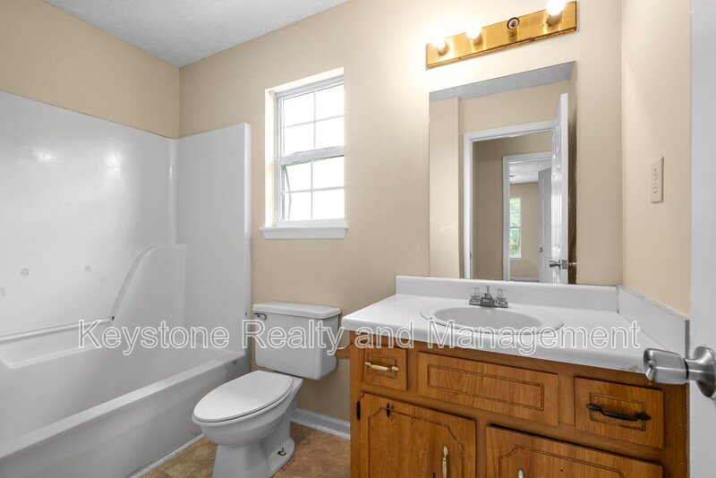 2080 Carneal Lane property image