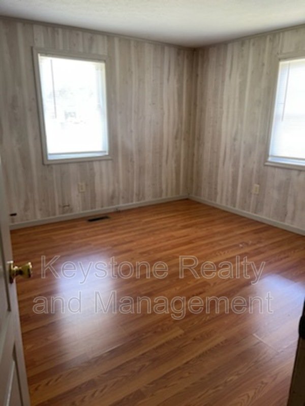 410 Lucky Debonair Street Unit B property image