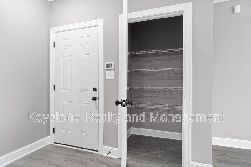 138 Center Pointe Drive Unit 2 property image