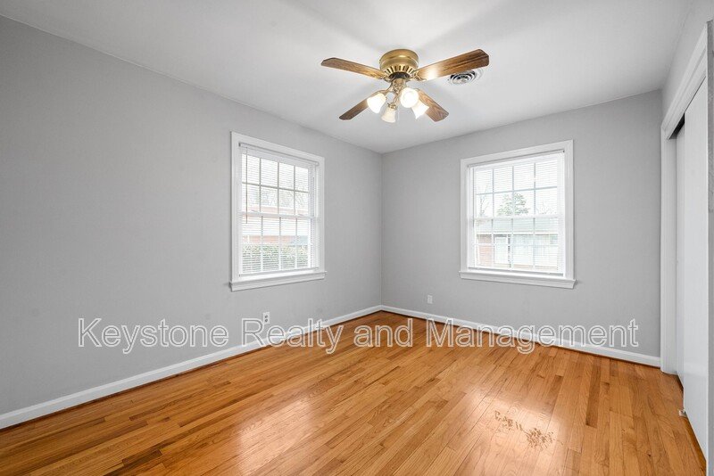 1319 Fort Campbell Blvd property image