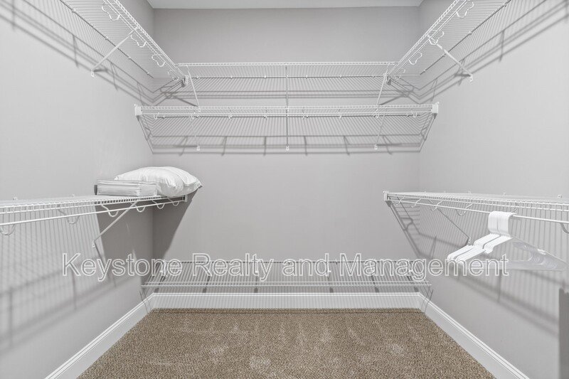 138 Center Pointe Drive Unit 2 property image