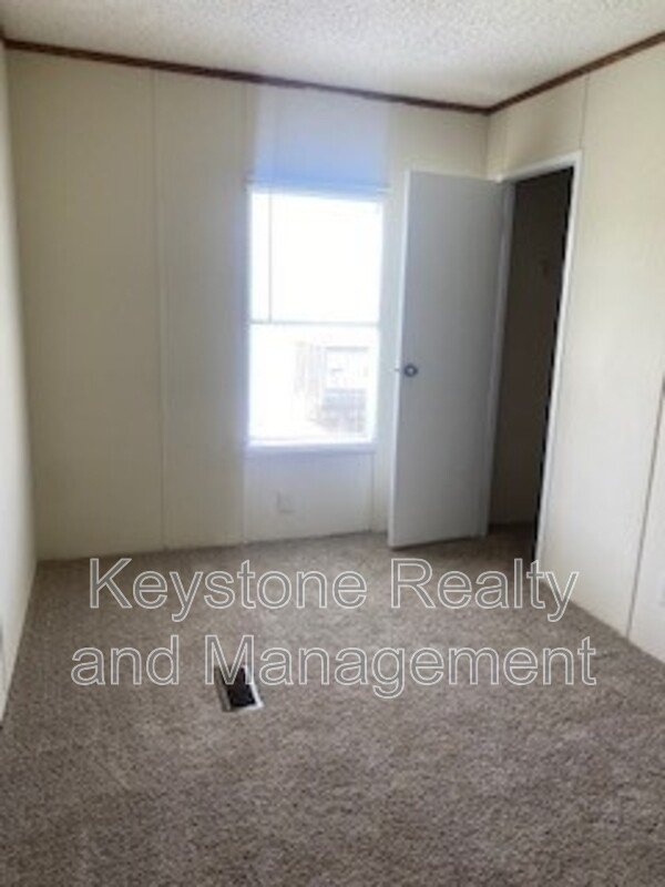 721 Trevor Lane property image