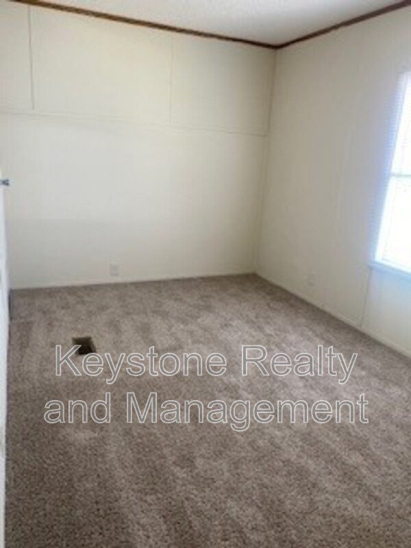 721 Trevor Lane property image
