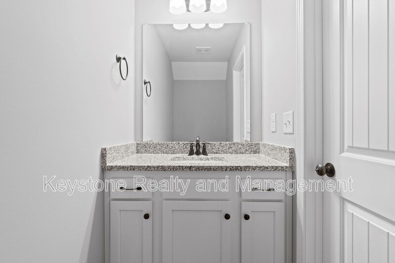 580 Heritage Pointe Drive Unit 806 property image