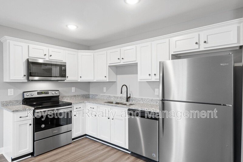580 Heritage Pointe Drive Unit 806 property image