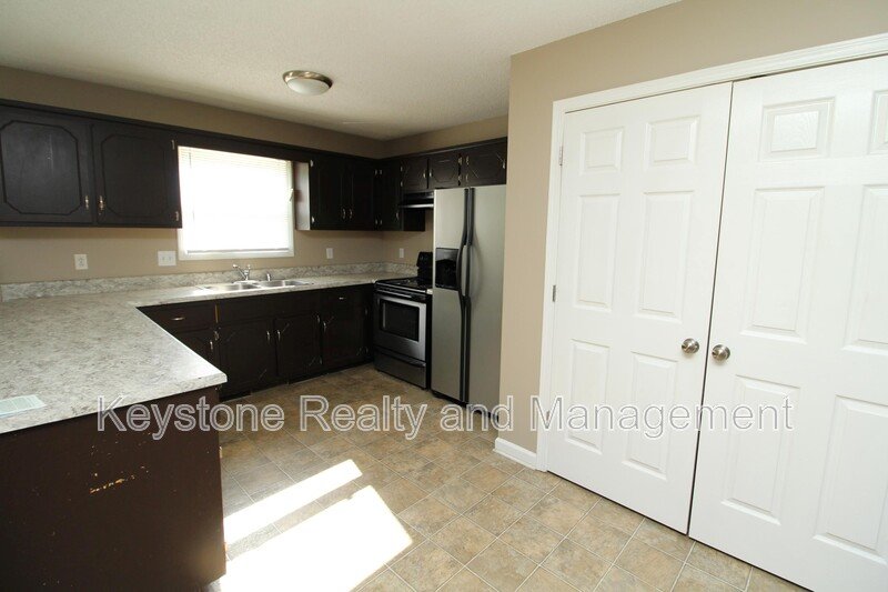 1920 Timberline Circle property image