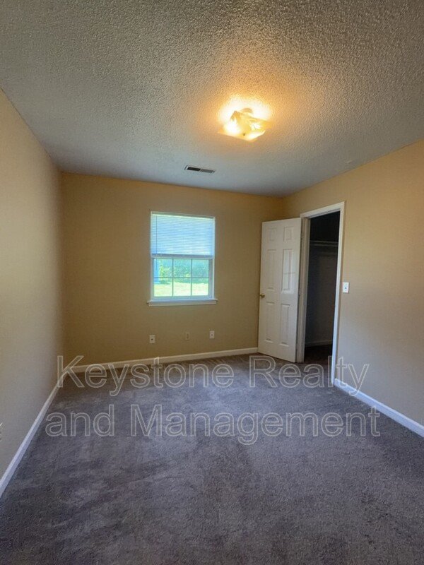 1375 Thompsonville Lane Unit 39 property image