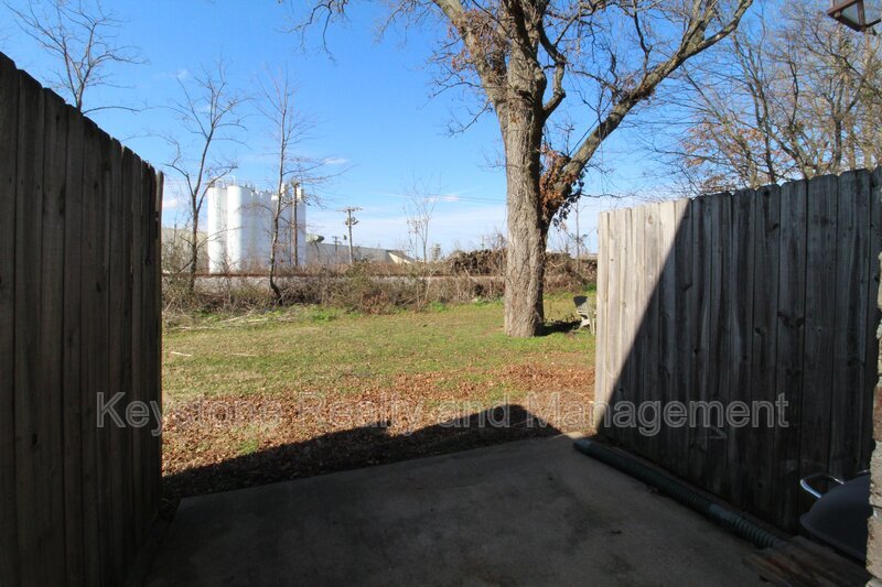2300 Raleigh Court Unit 3 property image