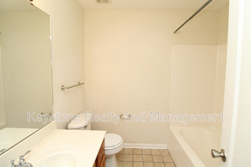 2300 Raleigh Court Unit 3 property image