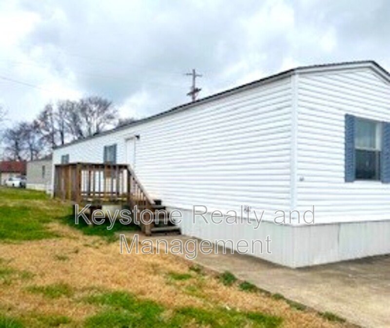 815 Monroe Lane property image