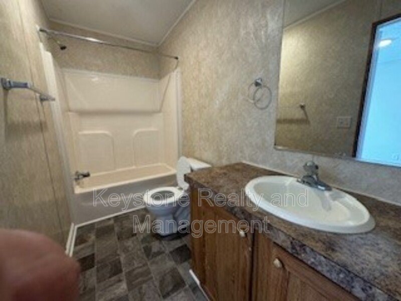 815 Monroe Lane property image