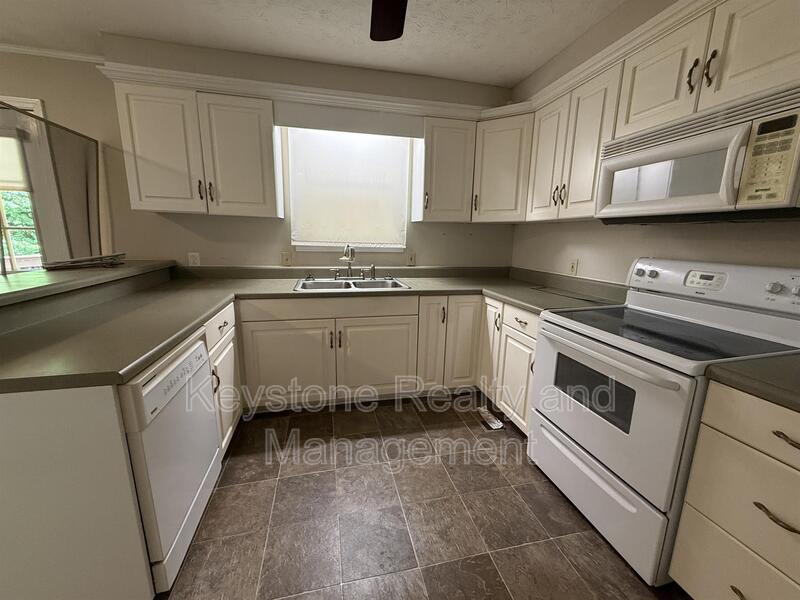 1511 Cavern Court property image