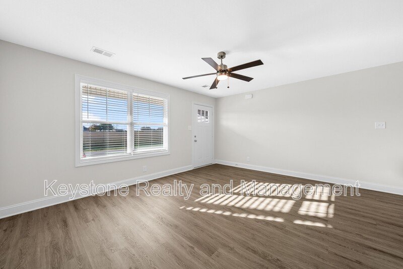 105 Mace Lane Unit B property image