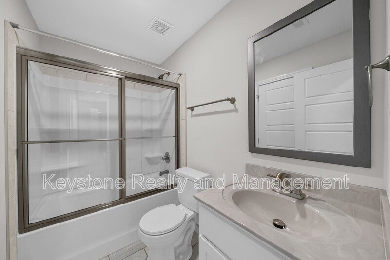 105 Mace Lane Unit B property image
