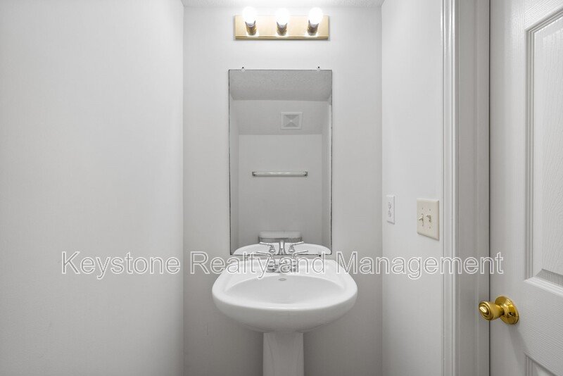 512 Peachers Ridge Road Unit 2B property image