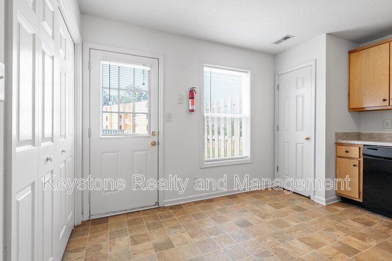 512 Peachers Ridge Road Unit 2B property image