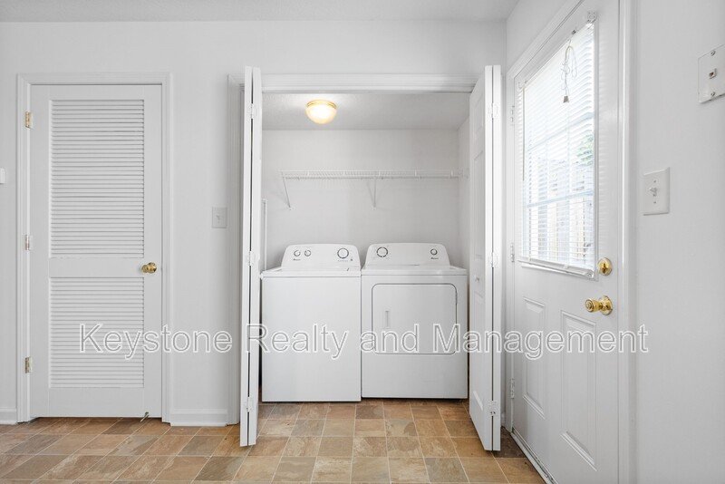 512 Peachers Ridge Road Unit 2B property image