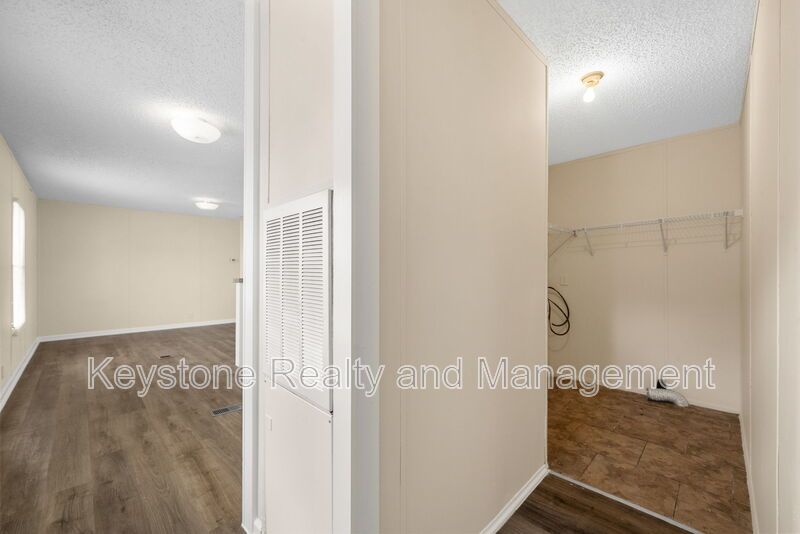 918 Gabby Lane property image