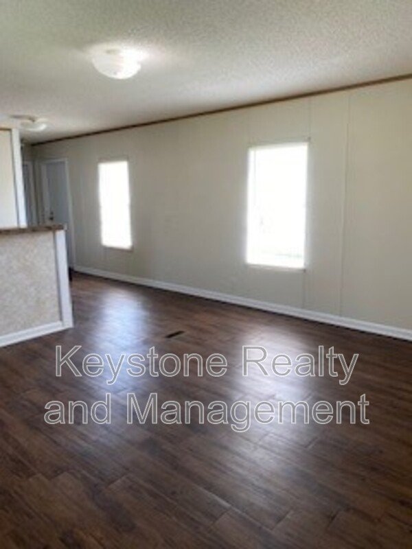 810 Monroe Lane property image