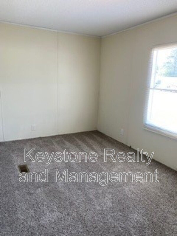 810 Monroe Lane property image