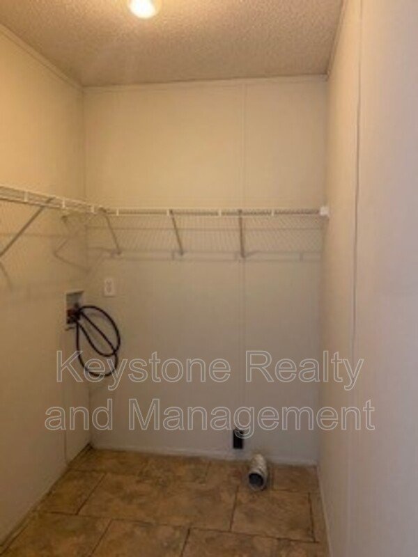 810 Monroe Lane property image
