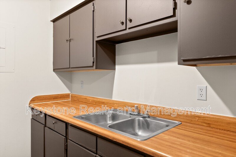 225 Clara Drive Unit 4K property image