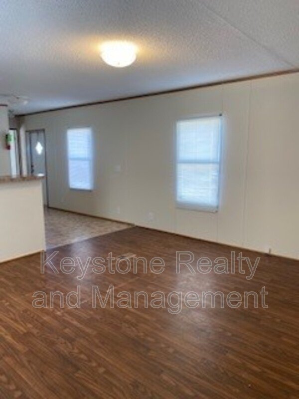 703 Trevor Lane property image