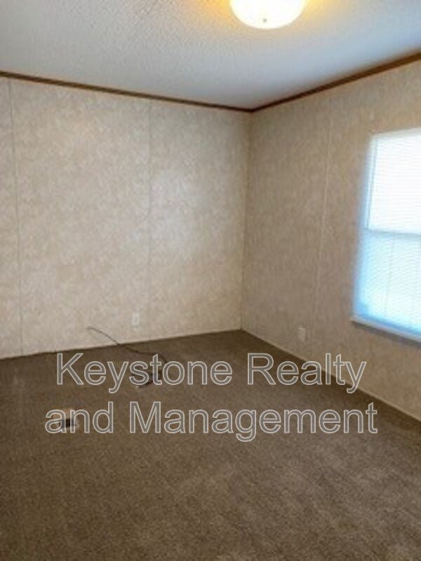 703 Trevor Lane property image