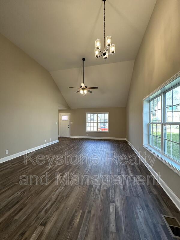 1256 Cardinal Creek Drive property image