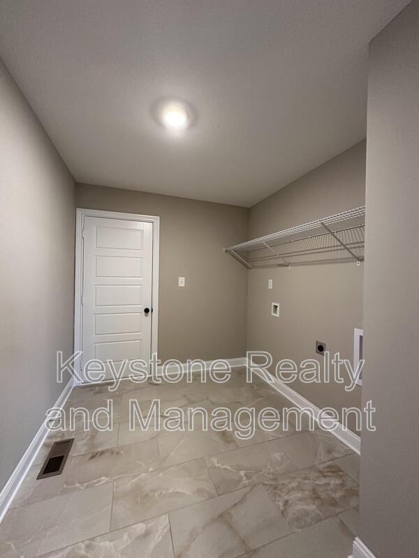 1256 Cardinal Creek Drive property image