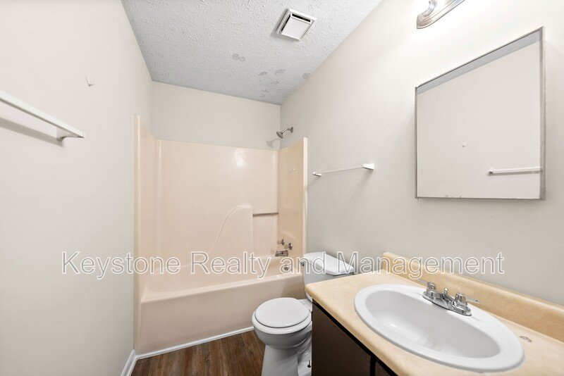 225 Clara Drive Unit 4B property image