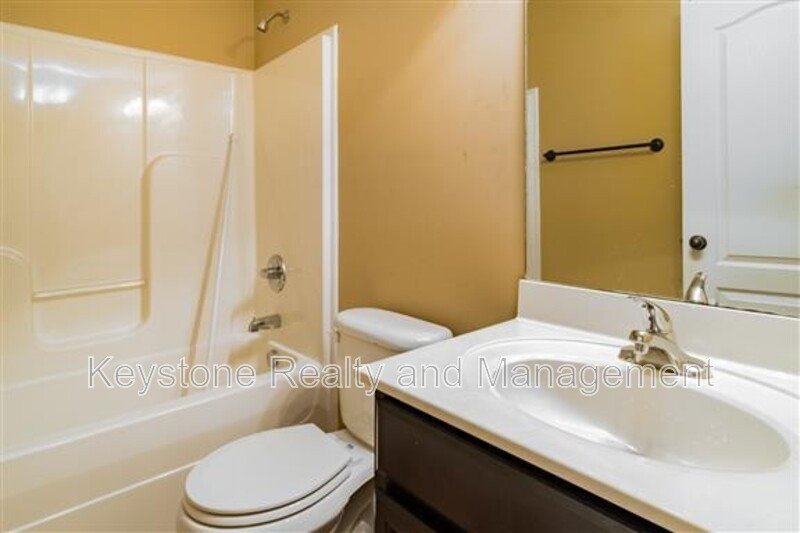 1721 Thistlewood Drive property image