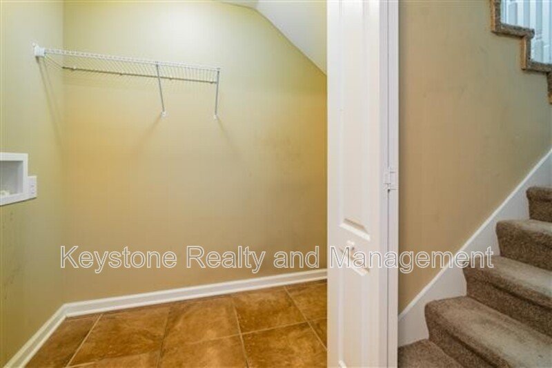 1721 Thistlewood Drive property image