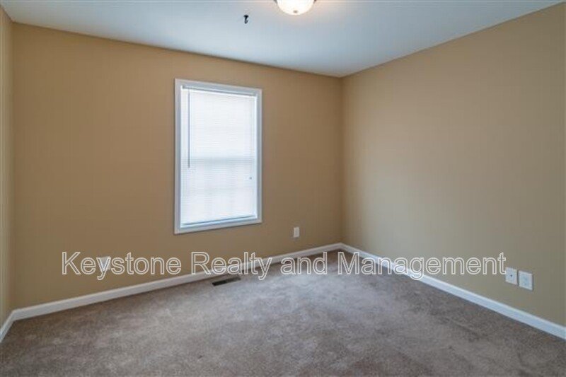 1721 Thistlewood Drive property image
