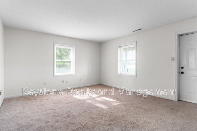 286 Thompsonville Lane Unit 103 property image