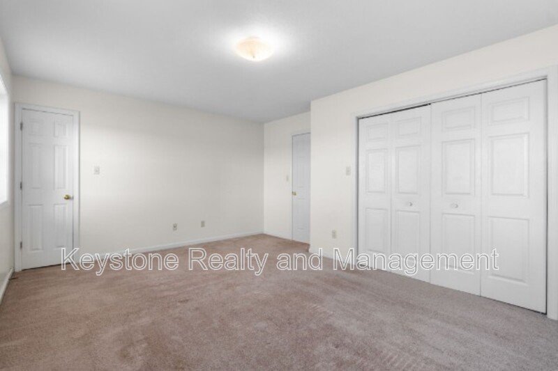 286 Thompsonville Lane Unit 103 property image